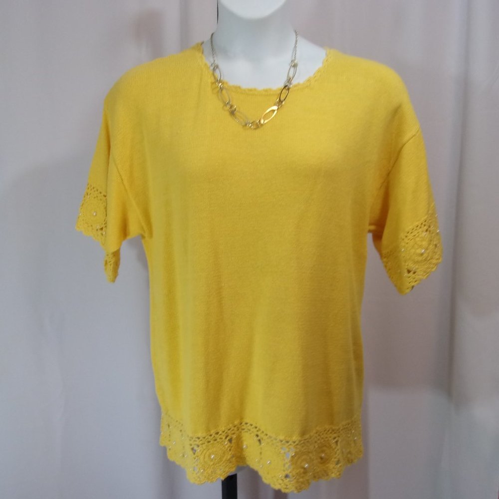 Sunshine Yellow Knit Plus sweater Crochet Lace Accents *** see measurements